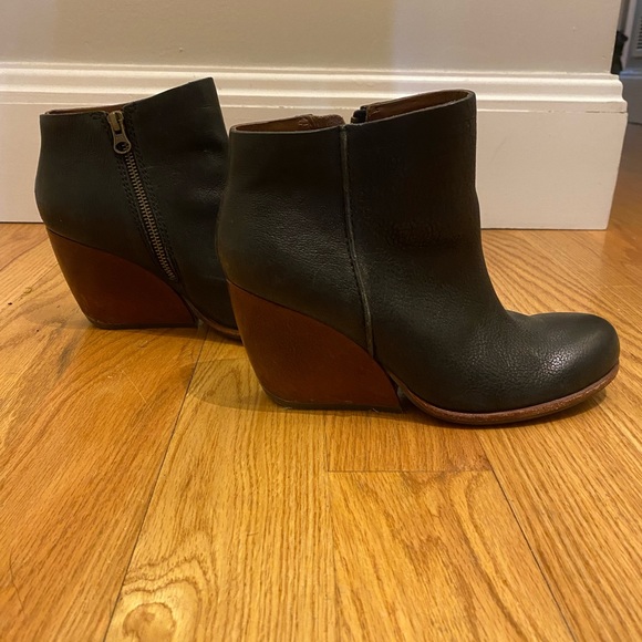 Black leather Kork-Ease bootie - Picture 2 of 6